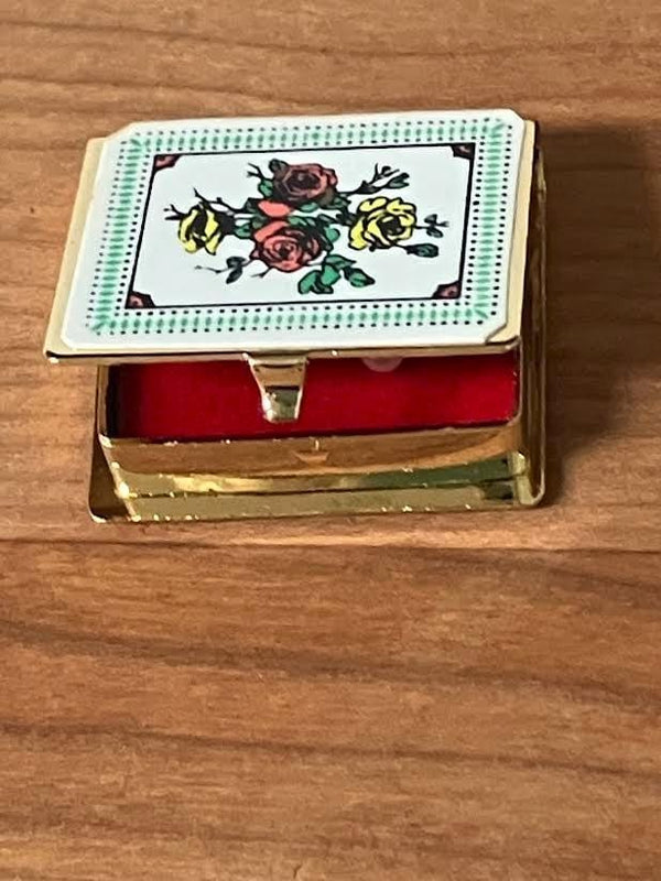 Dollhouse Jewelry Box, Miniature Gold Jewelry Box with Mini Pearl Necklace