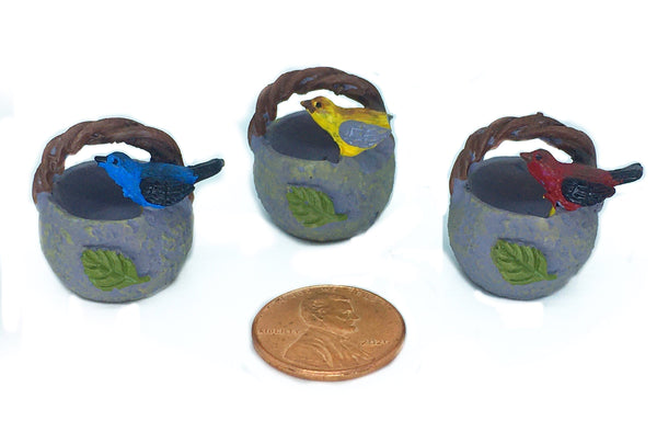 Set of 3 Miniature Resin Bird Baskets