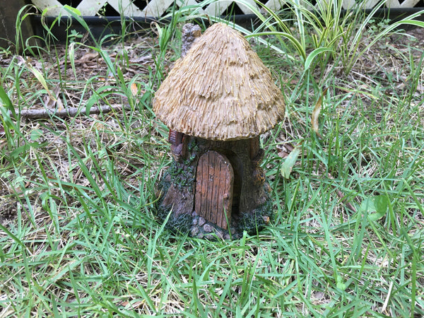 Fairy Garden Round House, Miniature House with Hinged Door and Stairway
