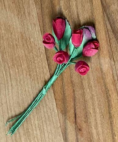 Miniature Artificial Red Rose Stems. 6 Single Stem Red Flowers, Dollhouse Flowers with 4