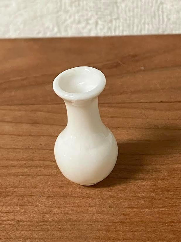 Dollhouse Miniature White Vase, 1.25