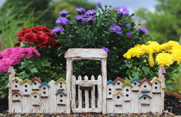 Miniature Spring Birdhouse Gate
