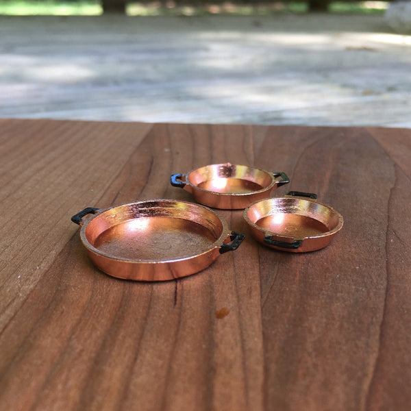 Dollhouse Copper Pans, Miniature Metal Round Oven Pans with Handles, Dollhouse Kitchen