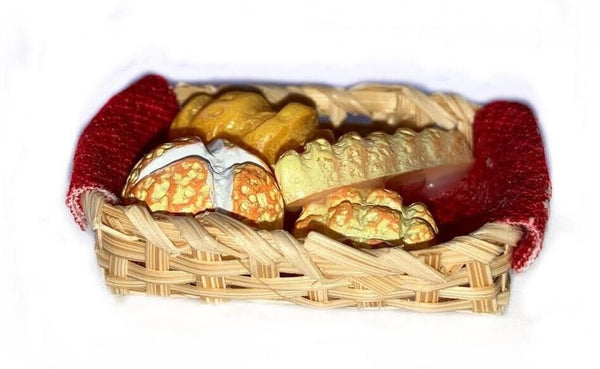 Dollhouse Bread Basket, Miniature Rolls in a Lined Basket, Dollhouse Kitchen